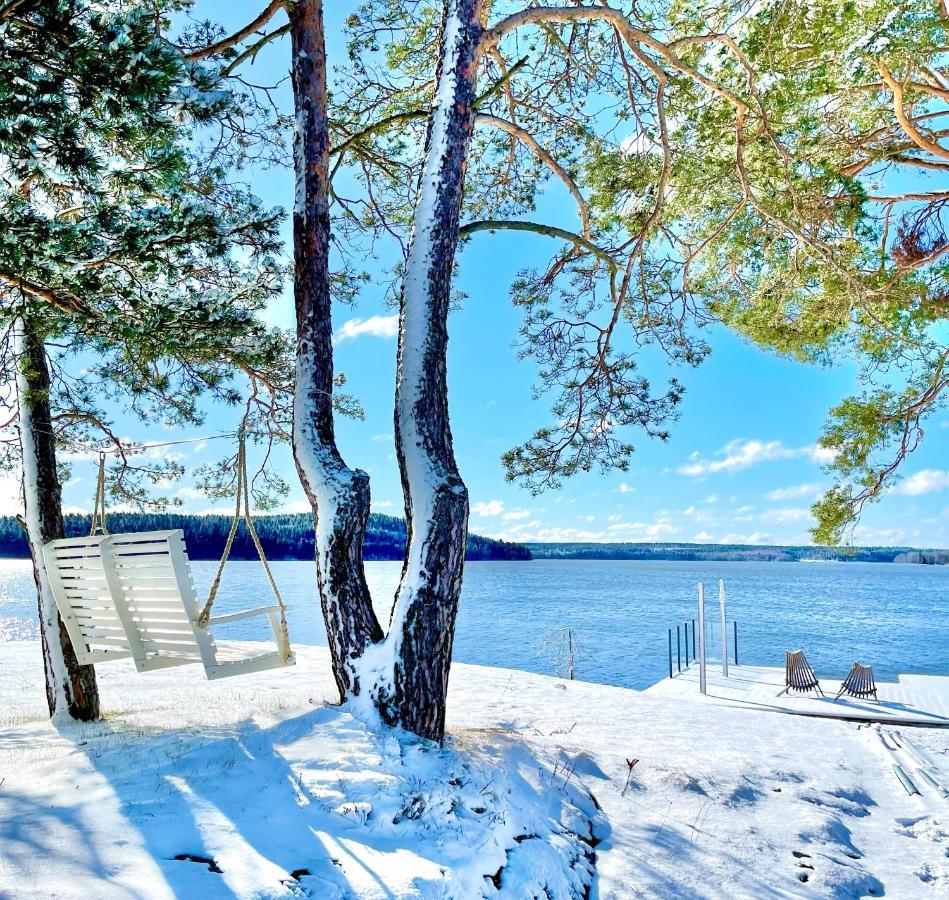 Bastuviken Bed And Breakfast 웁살라 외부 사진
