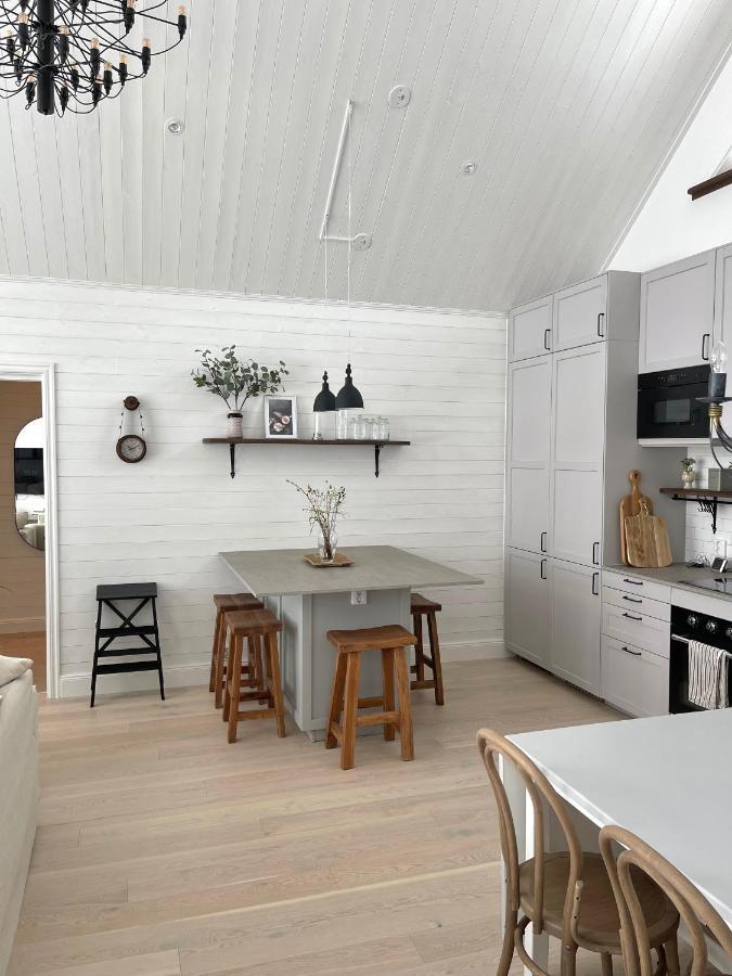 Bastuviken Bed And Breakfast 웁살라 외부 사진
