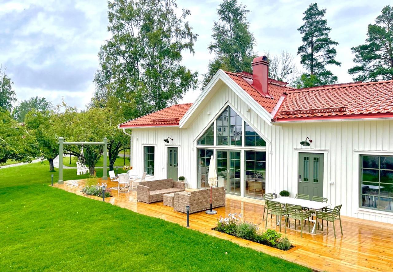 Bastuviken Bed And Breakfast 웁살라 외부 사진