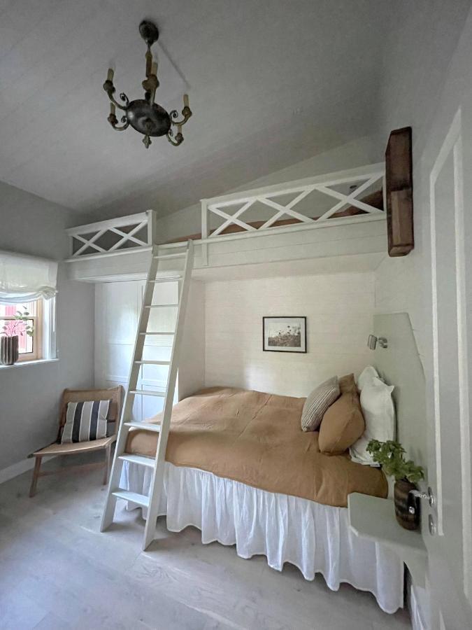 Bastuviken Bed And Breakfast 웁살라 외부 사진