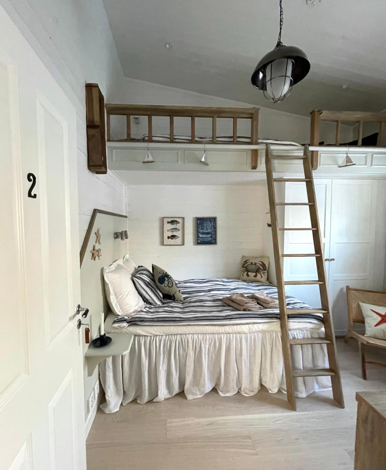 Bastuviken Bed And Breakfast 웁살라 외부 사진