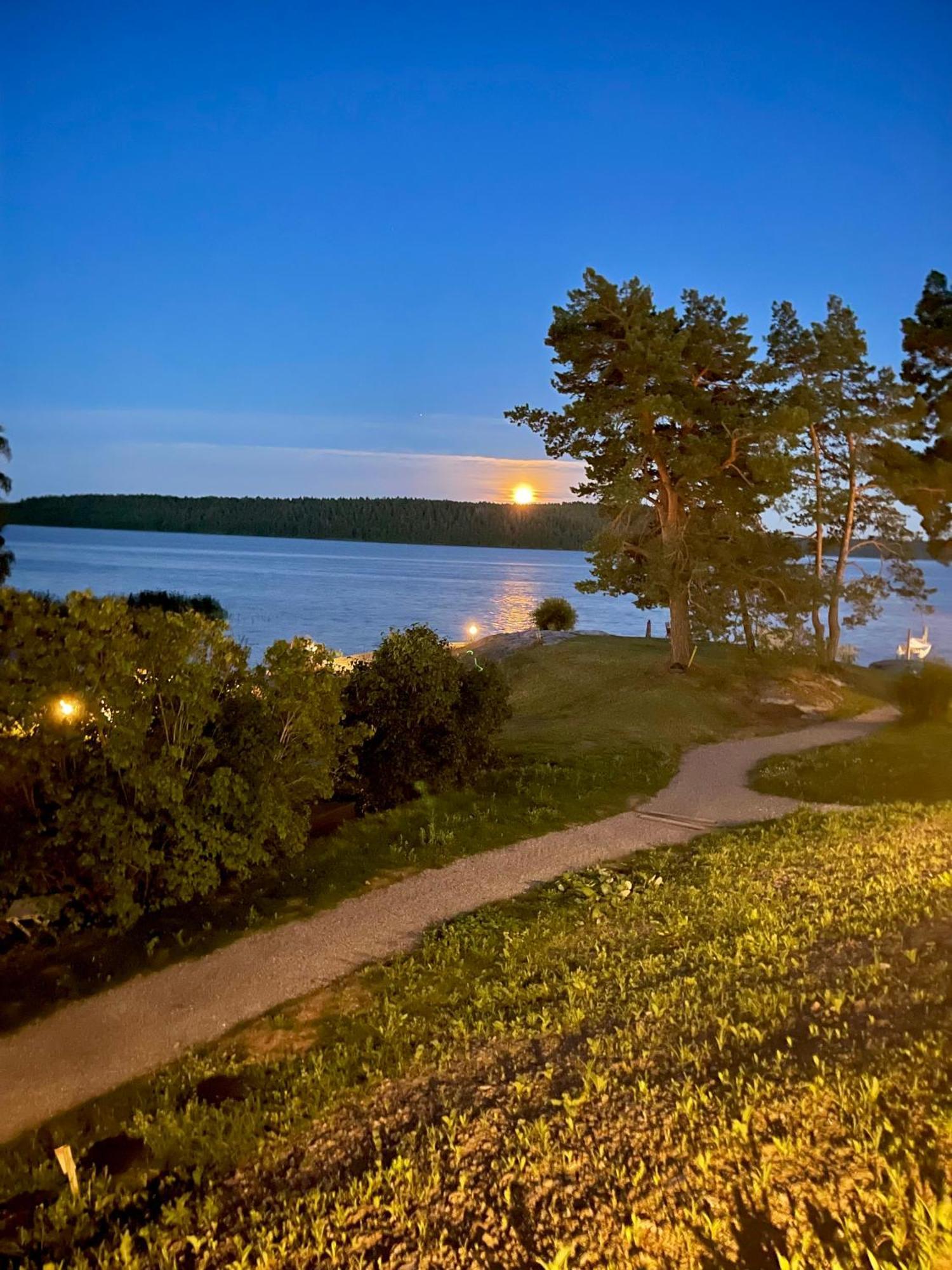 Bastuviken Bed And Breakfast 웁살라 외부 사진