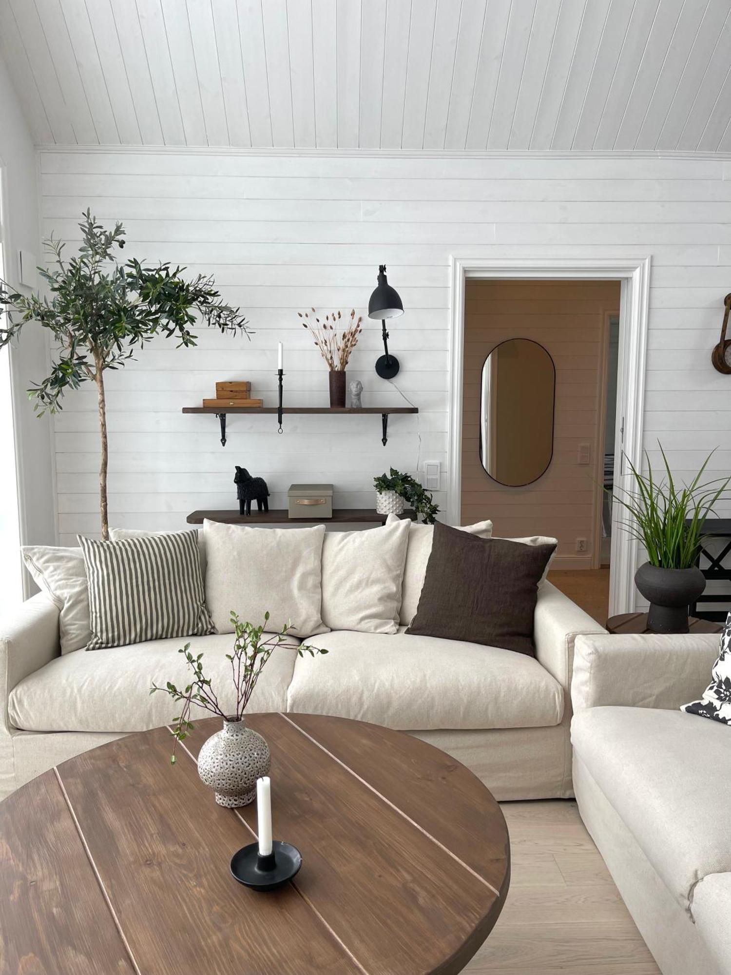 Bastuviken Bed And Breakfast 웁살라 외부 사진